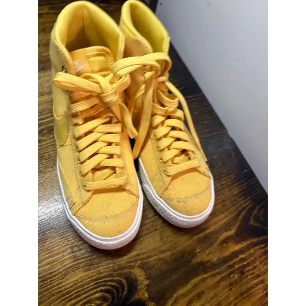 Nike Yellow Sneakers Size 5.5